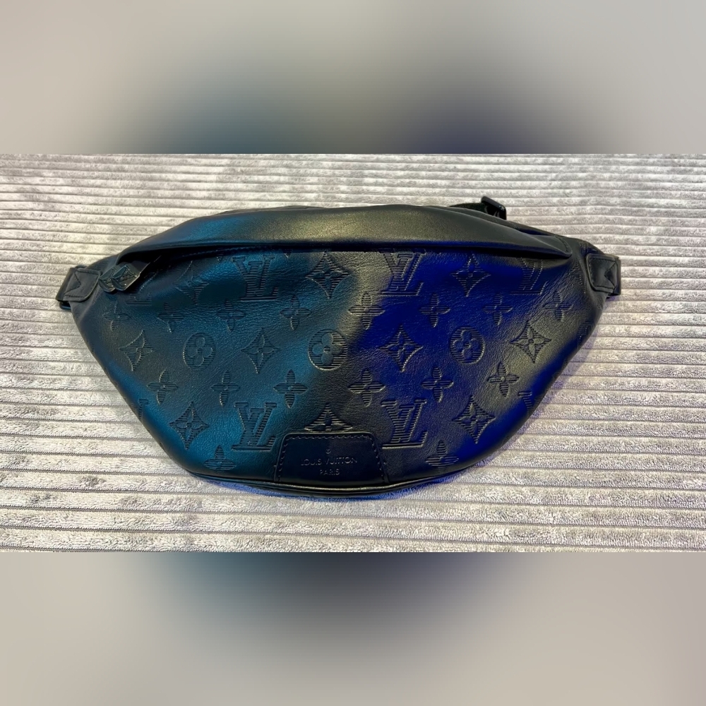Louis Vuitton Discovery Bumbag PM